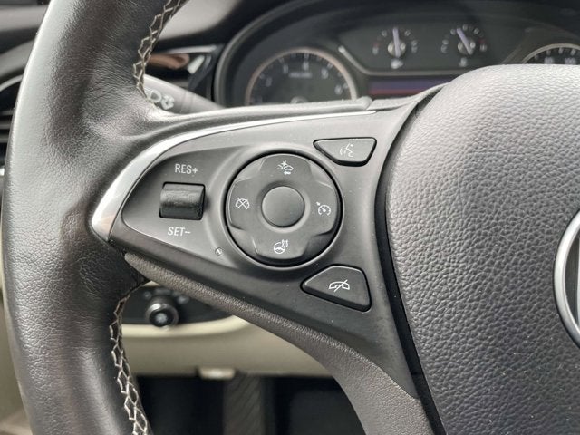 2018 Buick Regal TourX Essence