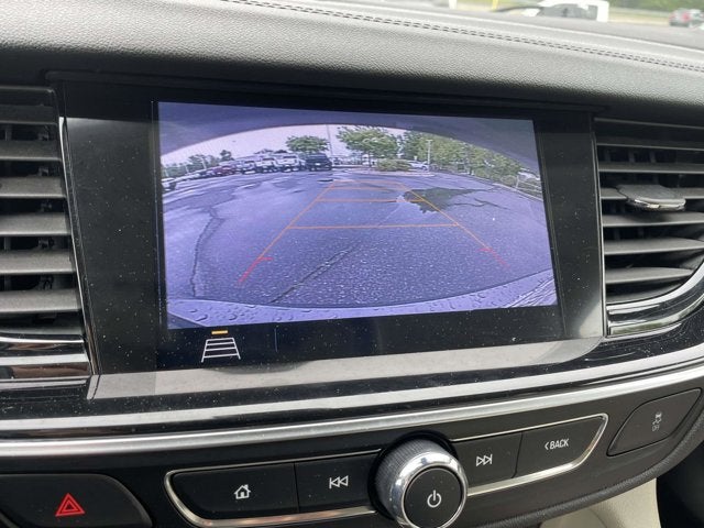 2018 Buick Regal TourX Essence