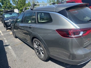 2018 Buick Regal TourX Essence