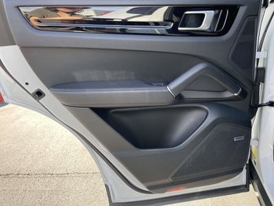 2020 Porsche Cayenne Base