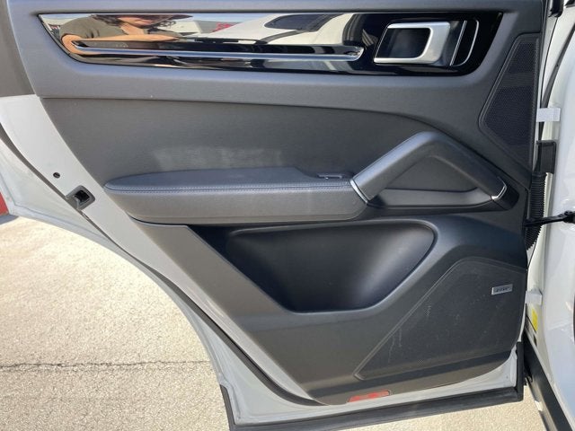 2020 Porsche Cayenne Base