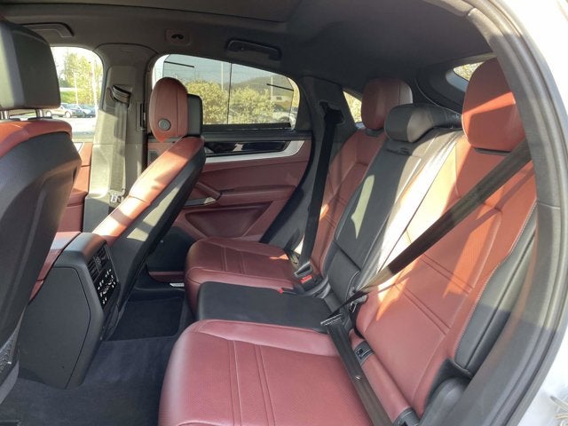 2024 Porsche Cayenne Coupe Base