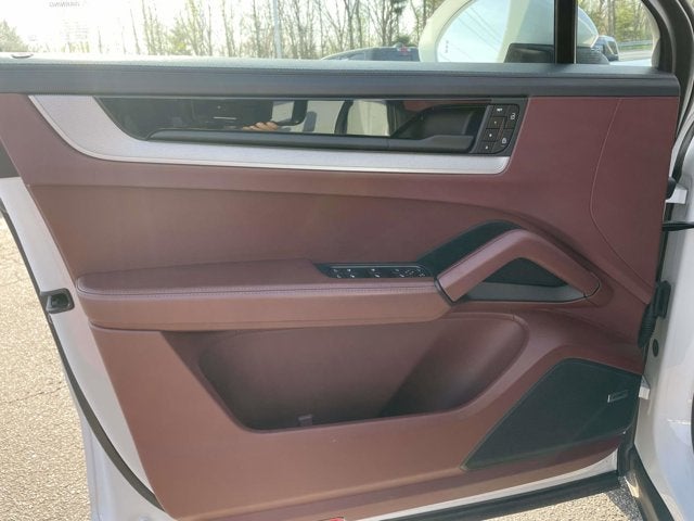 2024 Porsche Cayenne Coupe Base