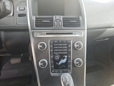 2016 Volvo XC60 T6 Drive-E