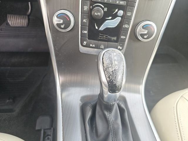 2016 Volvo XC60 T6 Drive-E