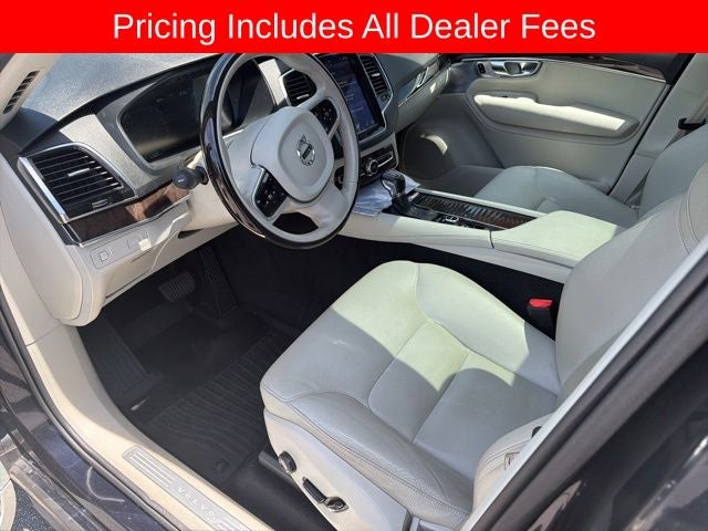 2017 Volvo XC90 T6 Momentum