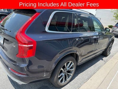 2017 Volvo XC90 T6 Momentum