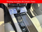 2017 Volvo XC90 T6 Momentum
