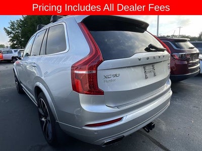2021 Volvo XC90 T6 Momentum