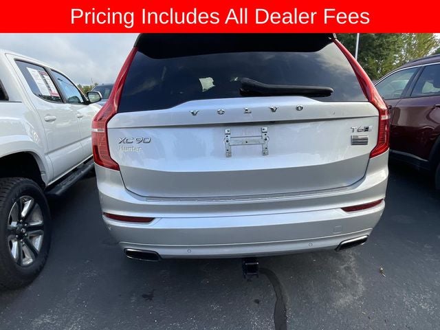 2021 Volvo XC90 T6 Momentum