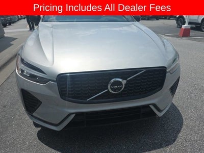 2023 Volvo XC60 B5 Ultimate Dark Theme