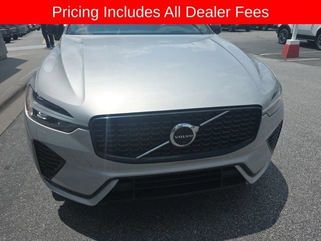2023 Volvo XC60 B5 Ultimate Dark Theme