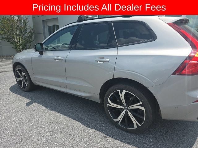 2023 Volvo XC60 B5 Ultimate Dark Theme