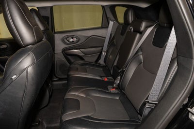 2022 Jeep Cherokee Latitude Lux