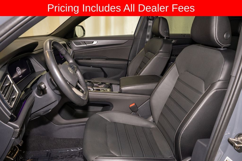 2025 Volkswagen Atlas Cross Sport 2.0T SEL R-Line Black