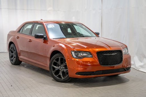 2021 Chrysler 300 Touring