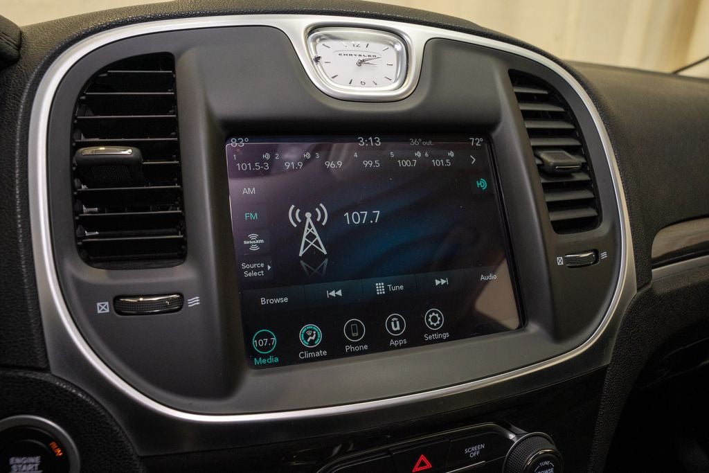 2021 Chrysler 300 Touring