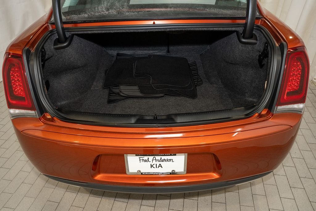 2021 Chrysler 300 Touring