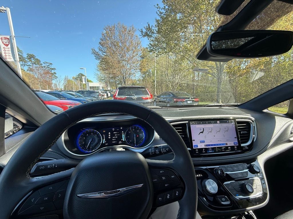 2022 Chrysler Pacifica Touring L