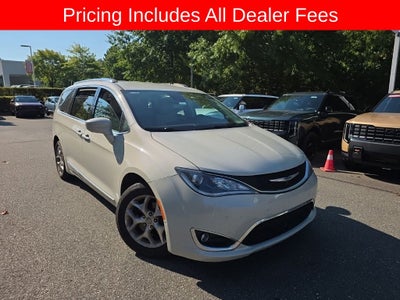 2017 Chrysler Pacifica Touring L Plus