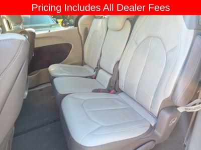 2017 Chrysler Pacifica Touring L Plus