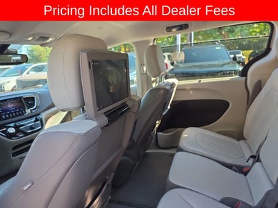 2017 Chrysler Pacifica Touring L Plus