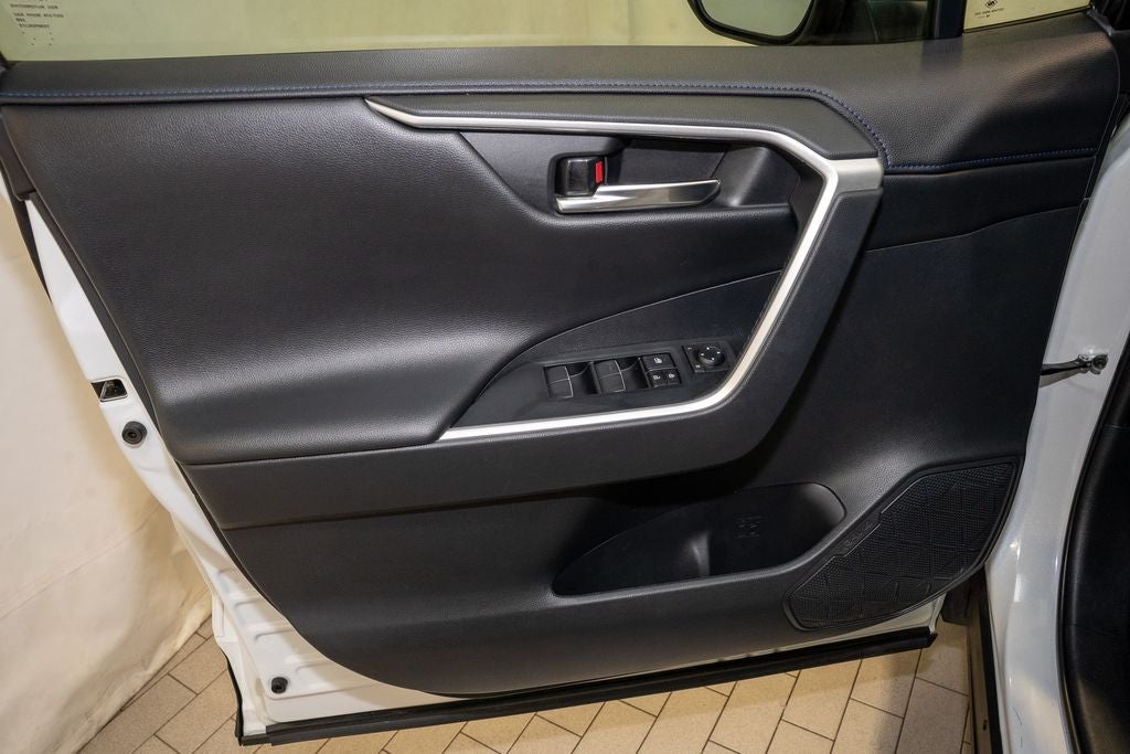 2019 Toyota RAV4 Hybrid XSE