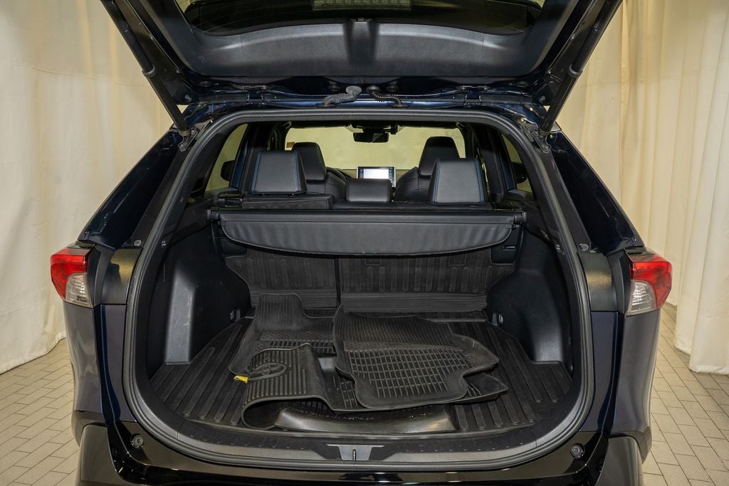 2020 Toyota RAV4 Hybrid XSE