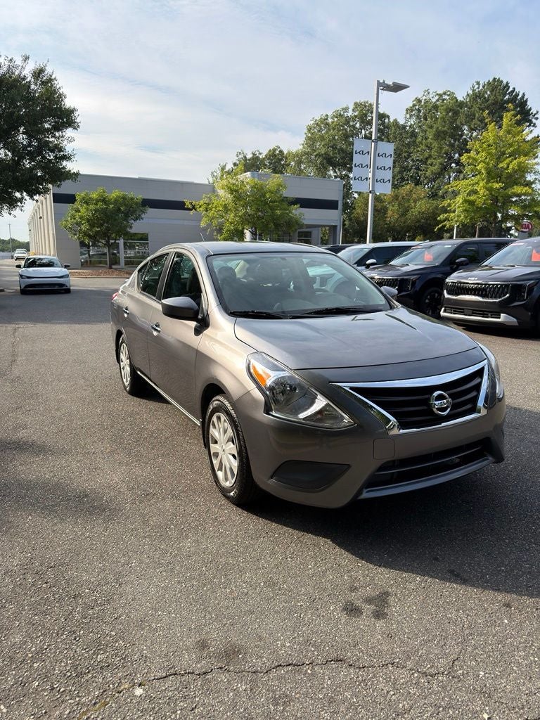 2019 Nissan Versa 1.6 SV