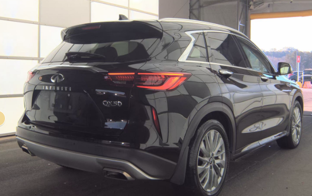 2023 INFINITI QX50 LUXE