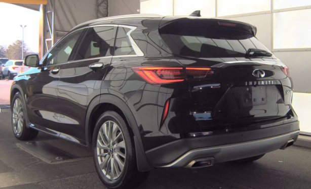 2023 INFINITI QX50 LUXE