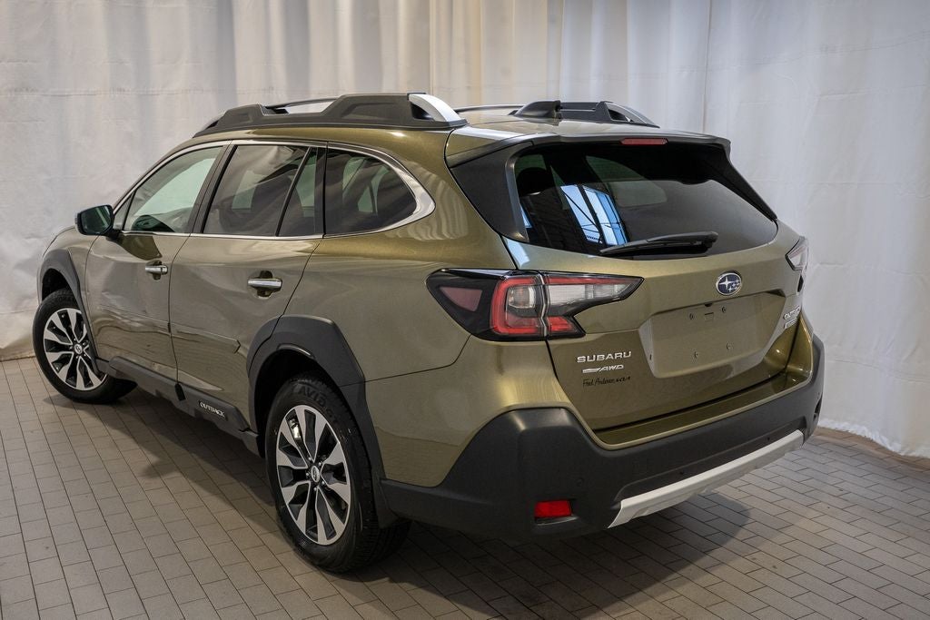 2023 Subaru Outback Touring