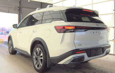 2022 INFINITI QX60 LUXE