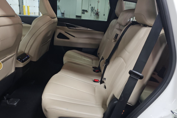 2022 INFINITI QX60 LUXE