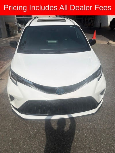 2021 Toyota Sienna XSE 7 Passenger