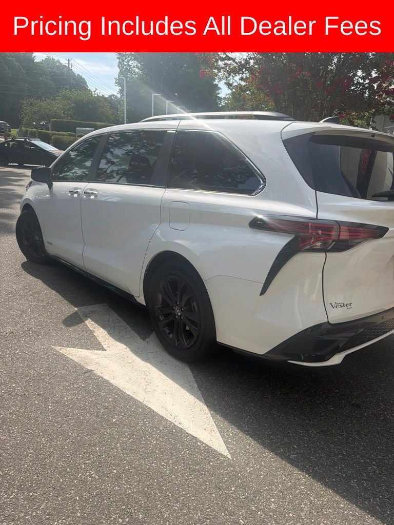 2021 Toyota Sienna XSE 7 Passenger