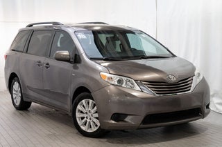 2016 Toyota Sienna LE 7 Passenger