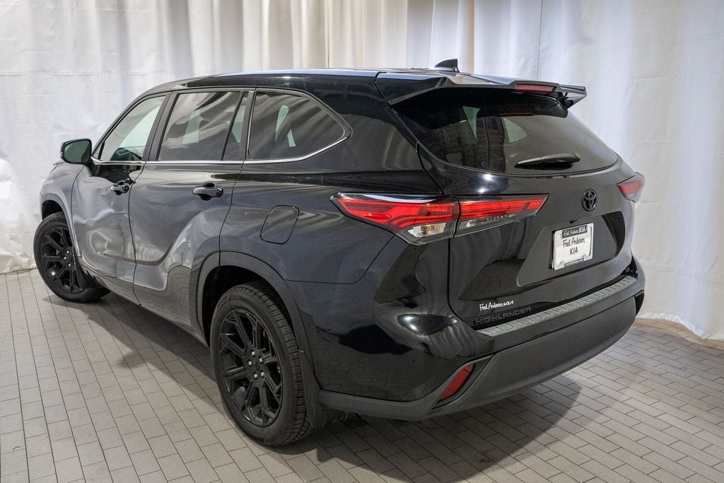 2023 Toyota Highlander LE