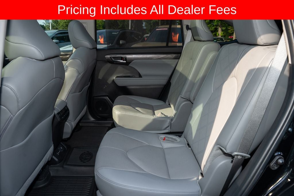2024 Toyota Highlander Platinum