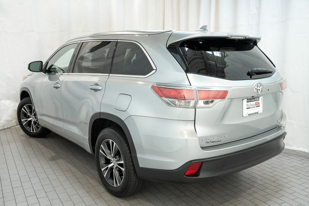 2016 Toyota Highlander XLE V6
