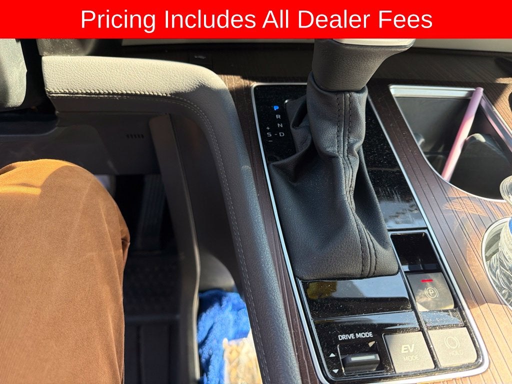 2023 Toyota Sienna XLE 8 Passenger