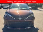 2023 Toyota Sienna XLE 8 Passenger
