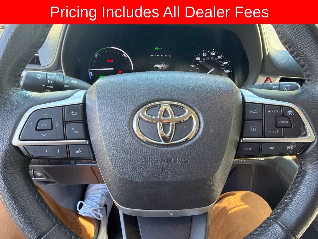 2023 Toyota Sienna XLE 8 Passenger