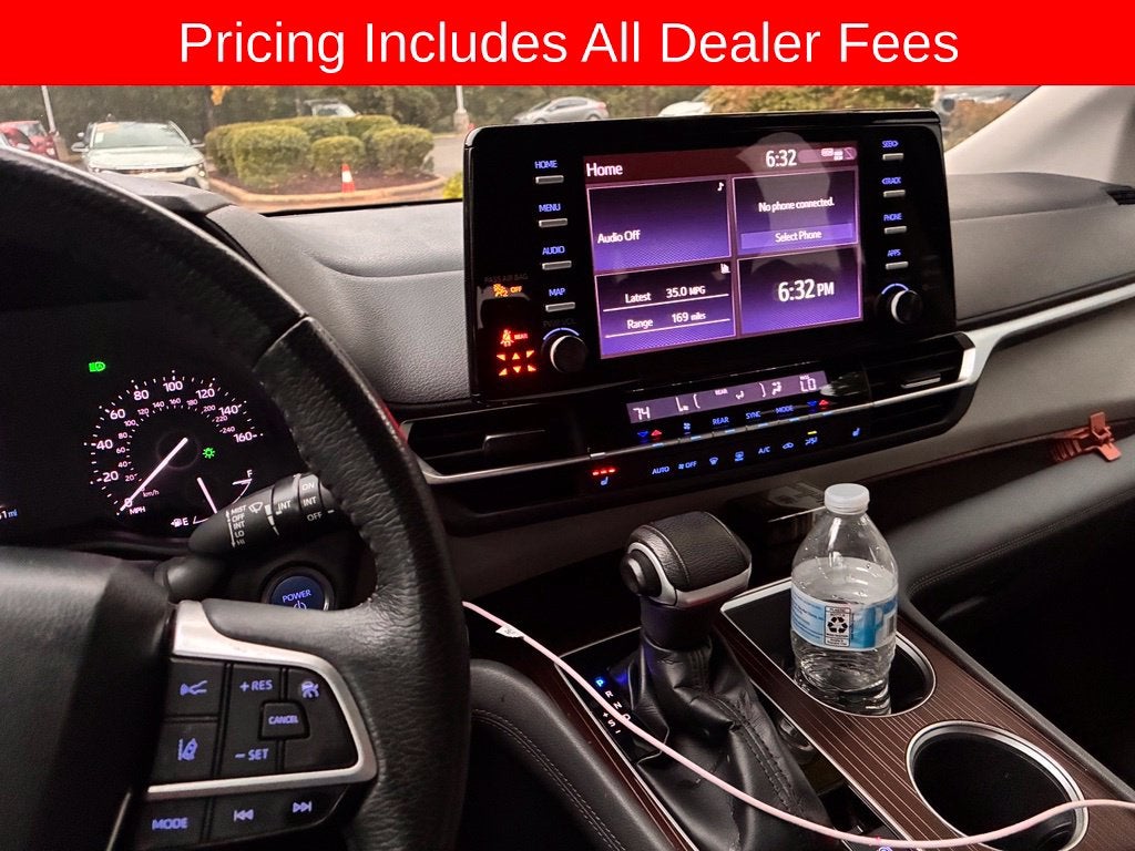 2023 Toyota Sienna XLE 8 Passenger