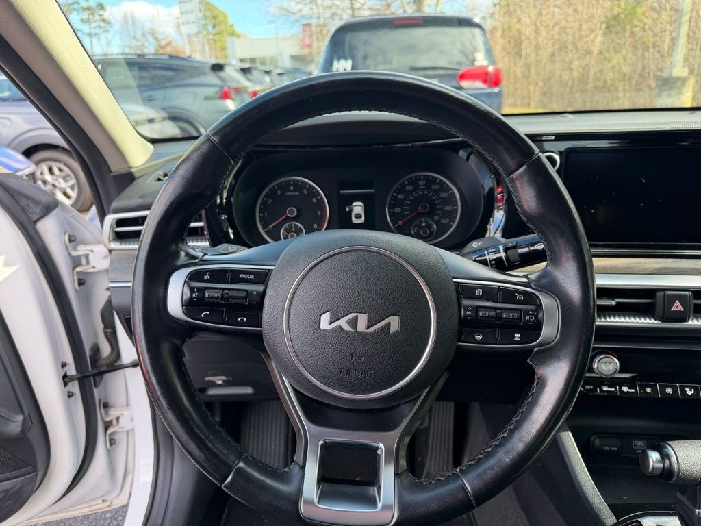 2022 Kia K5 EX