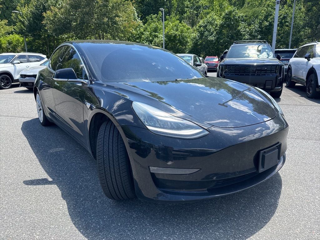 2019 Tesla Model 3 Rear-Wheel Drive Mid Range's photo