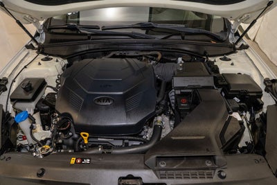 2017 Kia Cadenza Technology