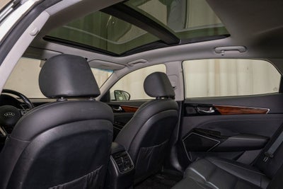 2017 Kia Cadenza Technology