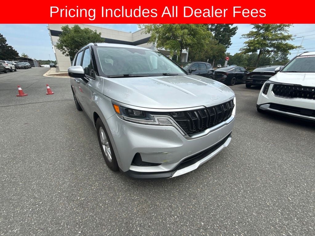 2022 Kia Carnival LX