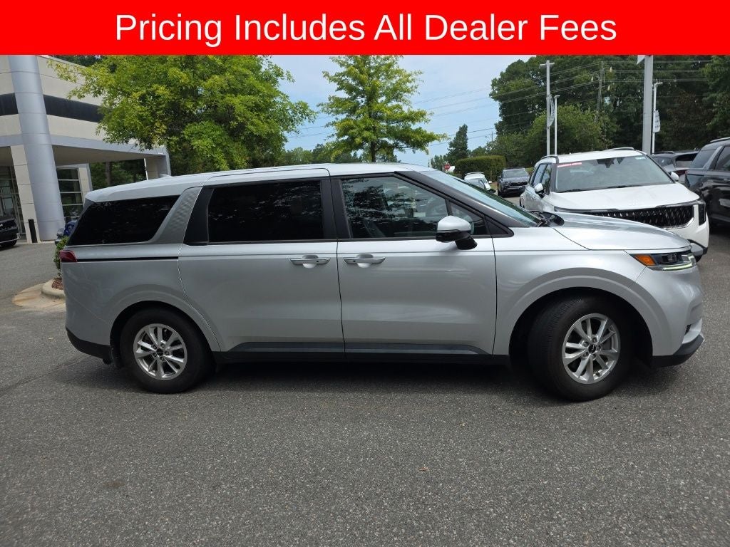 2022 Kia Carnival LX